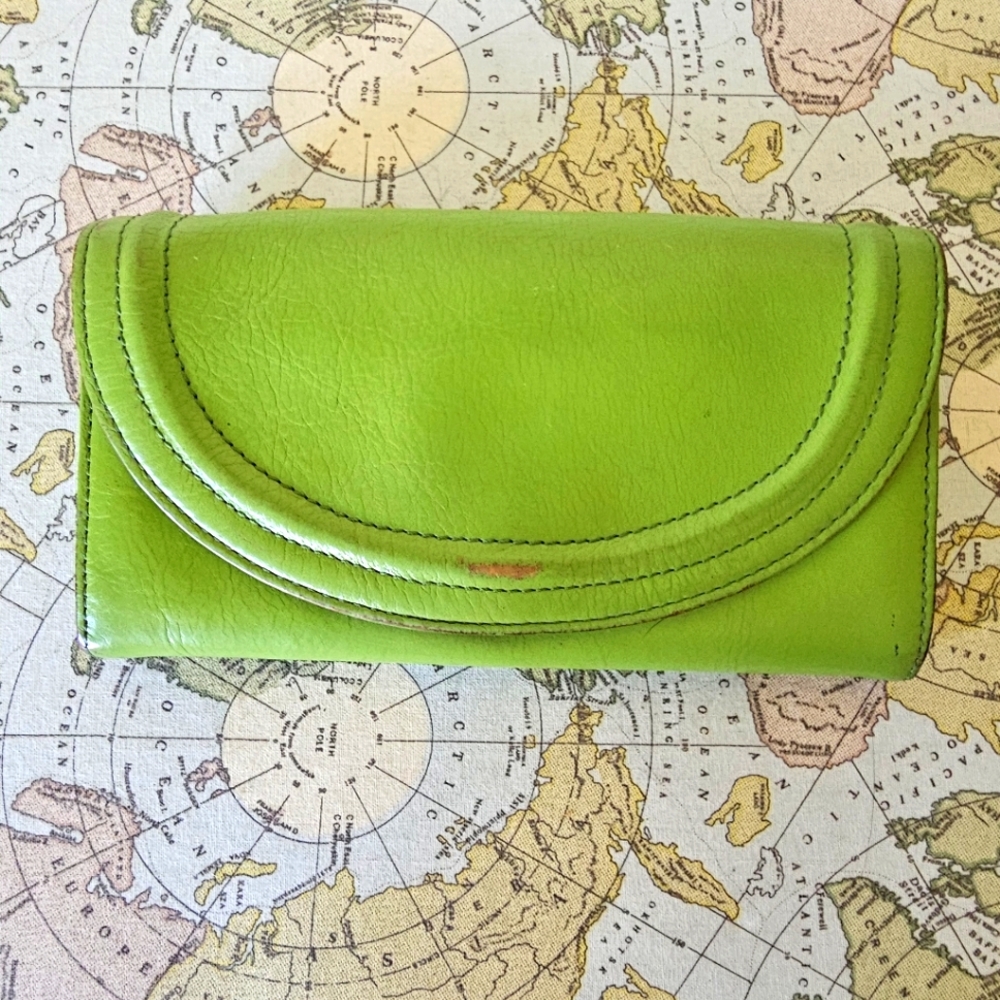 Hobo leather‎ bright green wallet